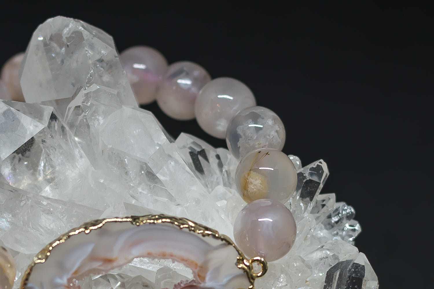 Flower Agate Stretchy Bracelet with Druzy Agate Oco Geode Slice Electroplated in Gold
